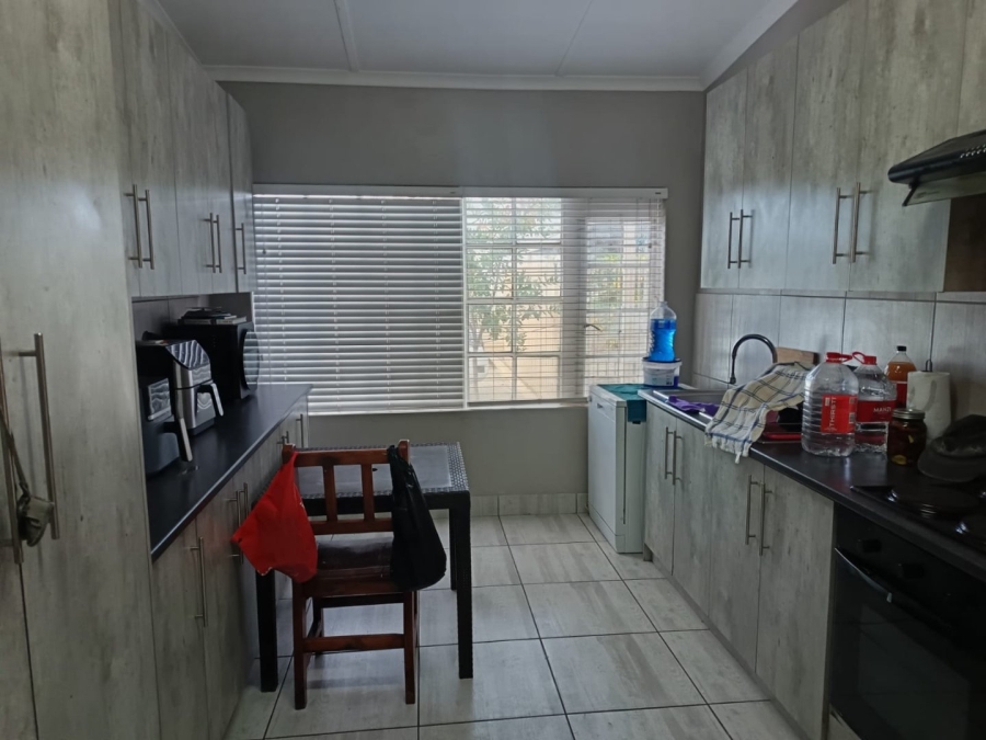 3 Bedroom Property for Sale in Beaconsfield Northern Cape